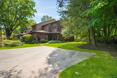 56 Pond View Court, Ossining, NY 10562 - Photo 3