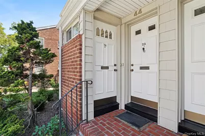 44 Edwards Street #1A, Roslyn Heights, NY 11577 - Photo 3