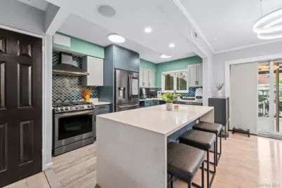 2953 Kingsland Avenue, Bronx, NY 10469 - Photo 7