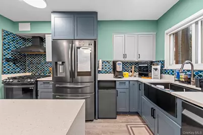 2953 Kingsland Avenue, Bronx, NY 10469 - Photo 11