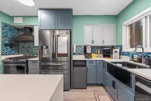 2953 Kingsland Ave, Bronx, NY 10469 - Photo 11