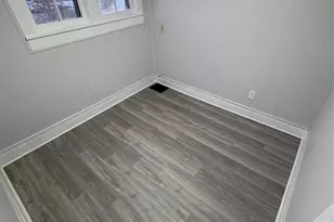 24 Lagrange Ave, Poughkeepsie, NY 12603 - Photo 5