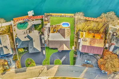 266 Bayview Avenue, Massapequa, NY 11758 - Photo 47