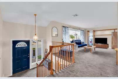 266 Bayview Avenue, Massapequa, NY 11758 - Photo 13