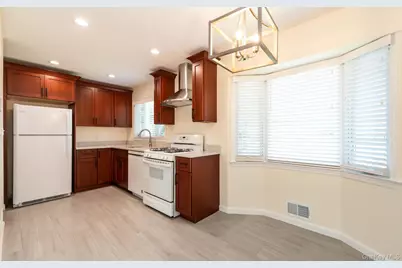 53 East Drive, Garden City, NY 11530 - Photo 5