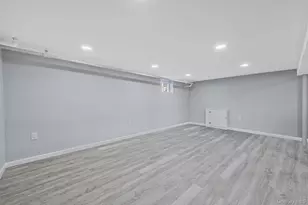 37 Orchard St, Merrick, NY 11566 - Photo 35