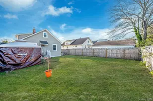 37 Orchard St, Merrick, NY 11566 - Photo 41