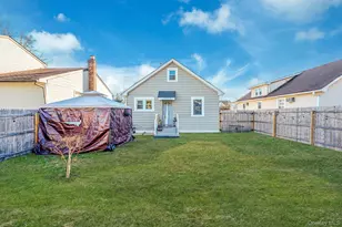 37 Orchard St, Merrick, NY 11566 - Photo 39