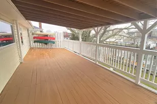 415 West Dr, Copiague, NY 11726 - Photo 17