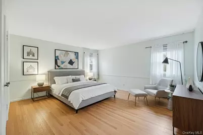 816 Pepperidge Road, Westbury, NY 11590 - Photo 11