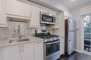 203 Park Ridge Ln, White Plains, NY 10603 - Photo 27