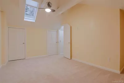 203 Park Ridge Lane, White Plains, NY 10603 - Photo 5