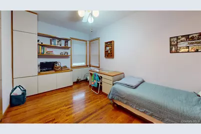 120 Barrymore Boulevard, Franklin Square, NY 11010 - Photo 15