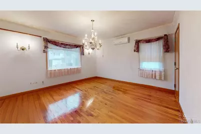 120 Barrymore Boulevard, Franklin Square, NY 11010 - Photo 25