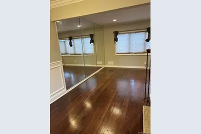 258 N Suffolk Avenue, Massapequa, NY 11758 - Photo 3