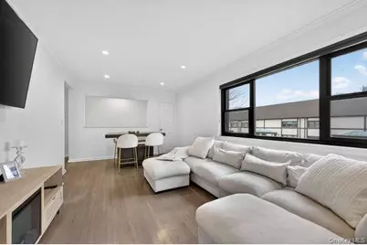 127 Fifteenth Street #E2, Garden City, NY 11530 - Photo 7