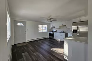 133 Denton St, Patchogue, NY 11772 - Photo 7