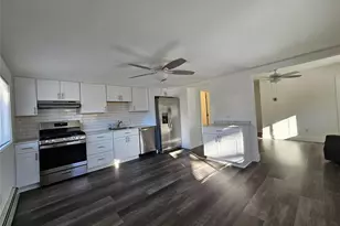 133 Denton St, Patchogue, NY 11772 - Photo 5