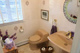 35 Hastings Dr, Ridge, NY 11961 - Photo 15