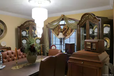 35 Hastings Drive, Ridge, NY 11961 - Photo 9