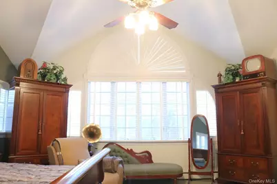 35 Hastings Drive, Ridge, NY 11961 - Photo 27