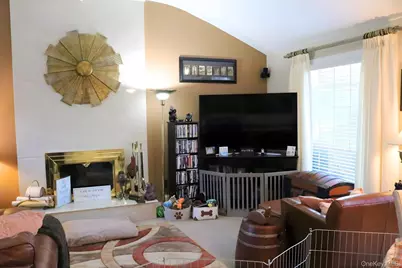 35 Hastings Drive, Ridge, NY 11961 - Photo 11