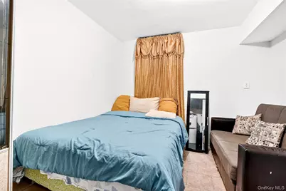 1007 E 215th Street, Bronx, NY 10469 - Photo 35