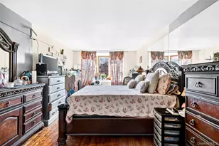 1007 E 215th St, Bronx, NY 10469 - Photo 17