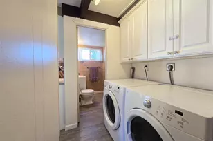 373 Magnolia Dr, Selden, NY 11784 - Photo 11