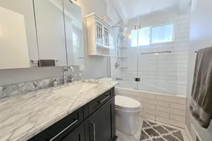 373 Magnolia Dr, Selden, NY 11784 - Photo 17