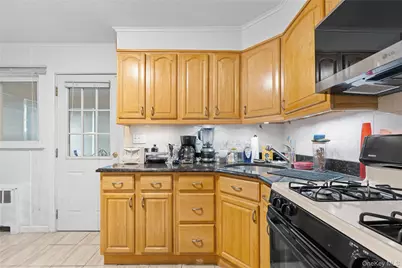 14455 157th Street, Springfield Gardens, NY 11434 - Photo 17