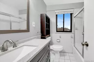 25 Lake St, White Plains, NY 10603 - Photo 7