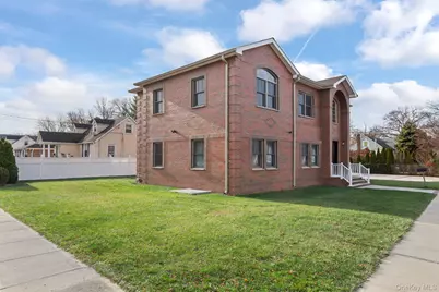 1260 Warwick Street, Uniondale, NY 11553 - Photo 5