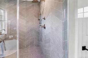 17 Maple Ave, East Moriches, NY 11940 - Photo 33