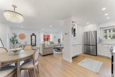 36 Greenridge Avenue #302, White Plains, NY 10605 - Photo 5