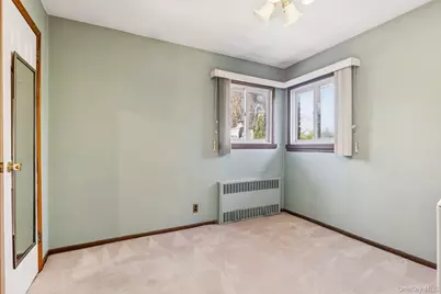 6 Silver Avenue, Huntington Station, NY 11746 - Photo 17