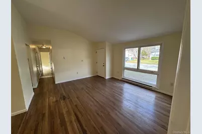 4 Morris Drive, Hyde Park, NY 12538 - Photo 3