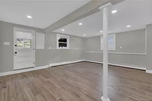 171 School St, Oyster Bay, NY 11771 - Photo 23