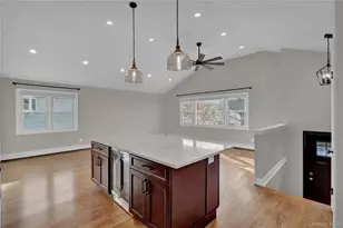 171 School St, Oyster Bay, NY 11771 - Photo 5