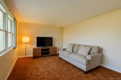 170 Sugarwood Lane, Central Islip, NY 11722 - Photo 9