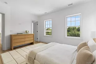 100 Narrow Ln, Southampton, NY 11968 - Photo 17