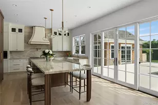 100 Narrow Ln, Southampton, NY 11968 - Photo 11