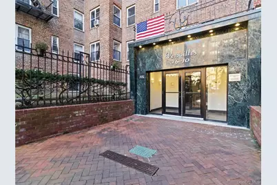 76-10 34th Avenue #1O, Jackson Heights, NY 11372 - Photo 9