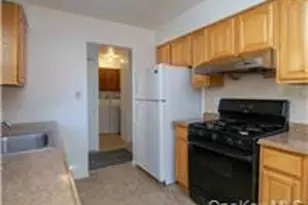 61-36 233rd St, Bayside, NY 11364 - Photo 5