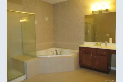 177 Melody Court, Eastport, NY 11941 - Photo 9