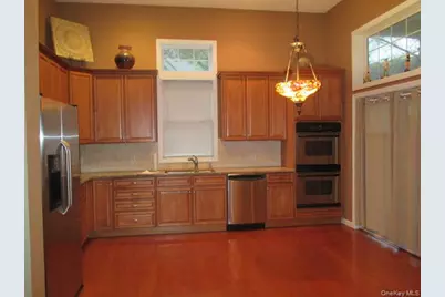 177 Melody Court, Eastport, NY 11941 - Photo 5