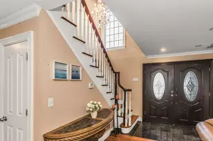 4 Laurette Ln, Freeport, NY 11520 - Photo 3