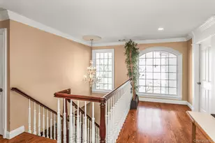 4 Laurette Ln, Freeport, NY 11520 - Photo 19