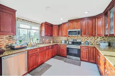 897 Washington Avenue, Westbury, NY 11590 - Photo 13