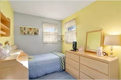 25 45th Street, Islip, NY 11751 - Photo 25